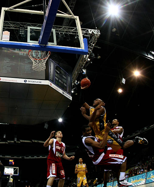 这让我们联 这让我们联